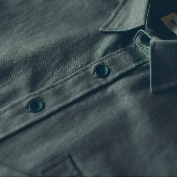 Taylor Stitch Sanded Canvas Mechanic Shirt in Moss Green Size 42/Large - Picture 3 of 8